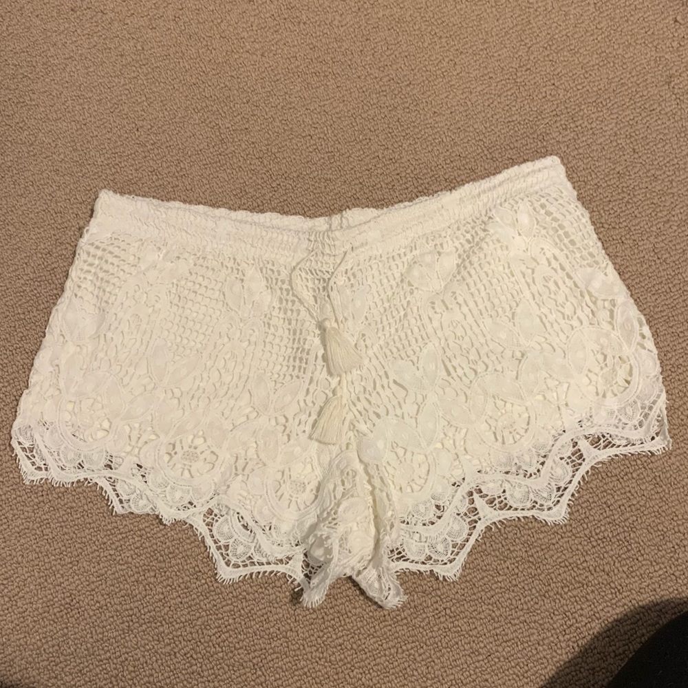 Off white lace Express shorts